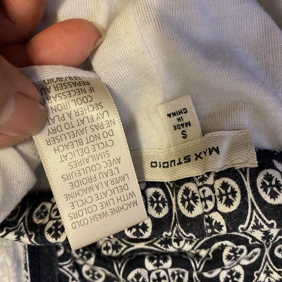 Max Studio Maxi Skirt Sz S Geometric White Navy Blue Split Side Pull Up Preppy - Picture 3 of 6